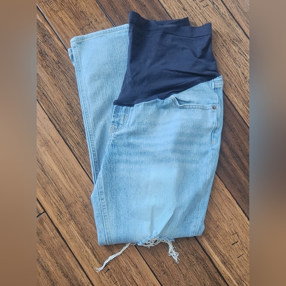 Old Navy Maternity Boyfriend Full Panel Jeans size 14 - Picture 3 of 6